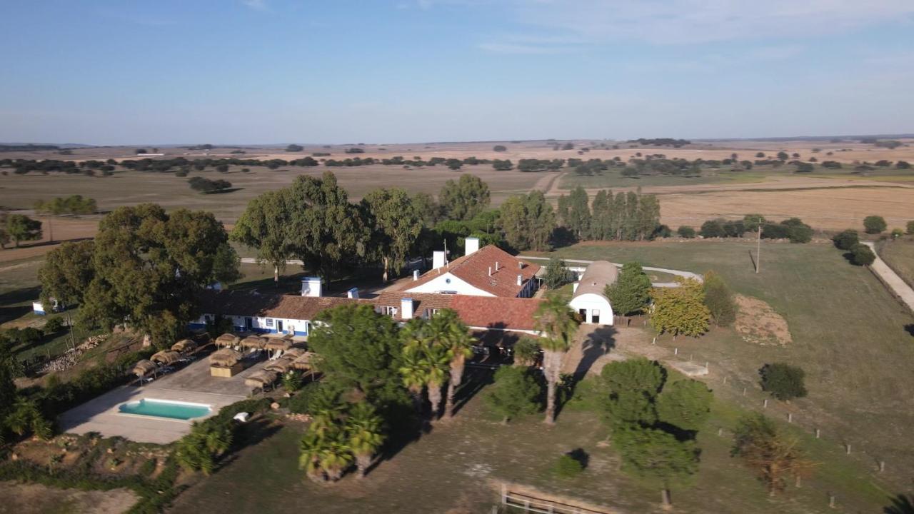 Lodge Monte Do Sobral Alcáçovas Exterior foto